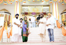Photo of फिल्मी सितारों ने चार बंगला गुरुद्वारे में गुरु नानक को किया नमन