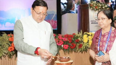 Photo of प्रवासी भाई-बहनों के अनुभव और दृष्टिकोण हमारी नीतियों को और अधिक जनकेंद्रित बनाते हैं : धामी