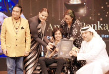 Photo of मनीषा कोइराला ने पॉज़िटिव हेल्थ अवॉर्ड्स में साहस की मिसालों को किया सलाम