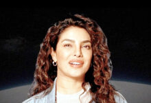 Photo of प्रियंका चोपड़ा ने बढ़ाया रोमांच: 15 नवंबर को होगा भारत का सबसे बड़ा सिनेमाई खुलासा!