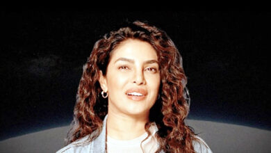 Photo of प्रियंका चोपड़ा ने बढ़ाया रोमांच: 15 नवंबर को होगा भारत का सबसे बड़ा सिनेमाई खुलासा!