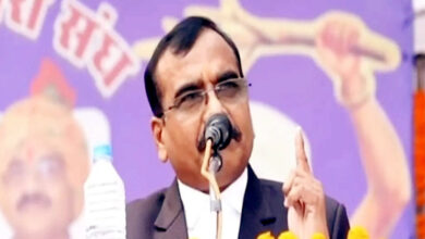 Photo of एक आईएएस द्वारा आरक्षण के लिए ब्राह्मण बेटियों पर अभद्र टिप्पणी