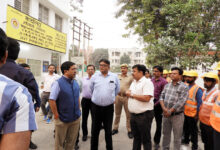 Photo of उत्तर प्रदेश पावर कार्पोरेशन लिमिटेड के अध्यक्ष डाॅ आशीष कुमार गोयल ने नोएडा–गाज़ियाबाद क्षेत्र में उपभोक्ता सेवा व्यवस्था का किया मैराथन निरीक्षण