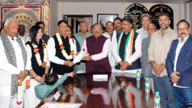 Photo of विधानसभाध्यक्ष वासुदेव देवनानी ने दिलाई अंता के नव निर्वाचित विधायक प्रमोद जैन ‘भाया’ को विधान सभा सदस्य पद की शपथ