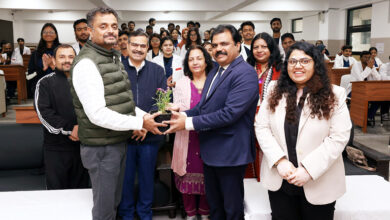 Photo of स्ट्रेस मैनेजमेंट में परिवार का संग अनमोल: प्रो. एनके सिंह