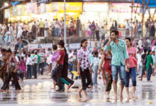 Photo of शहरी गरीबों का जीवन हमेशा अनिश्चित रहा है; लेकिन अब निम्न मध्यम वर्ग भी संकट में है !