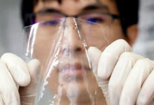 Photo of वैज्ञानिकों ने नए प्लास्टिक विकसित किए जो सुरक्षित रूप से टूट जाते हैं