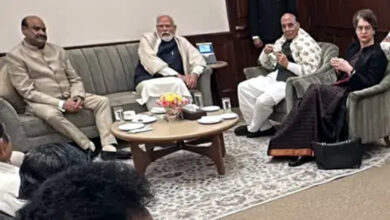 Photo of संसद सत्र के बाद चाय की तस्वीरों से बदली कांग्रेस की सियासत और उभरी प्रियंका गांधी