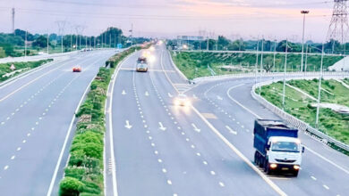 Photo of एक्सप्रेस वे पर लोगों को चलना सिखाना होगा