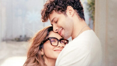 Photo of ‘दो दीवाने सहर में’ के टीज़र में मृणाल ठाकुर–सिद्धांत चतुर्वेदी का मॉडर्न रोमांस