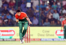 Photo of क्रिकेट जो संवाद था, कैसे बन गया टकराव का मंच