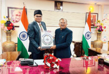 Photo of विधानसभाध्यक्ष वासुदेव देवनानी से राजस्थान के लोकायुक्त न्यायमूर्ति प्रताप कृष्ण लोहरा की भेंट