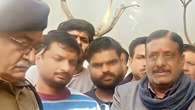 Photo of मध्यप्रदेश में सरकारी कर्मचारी करा रहे हैं धर्मांतरण