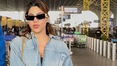 Photo of निक्की तंबोली ने एयरपोर्ट को बनाया फैशन रनवे