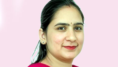 Photo of ‘आखर थोरे’ में डॉ. प्रियंका ‘सौरभ’ की पाँच लघुकथाएँ शामिल, देश के 51 लघुकथाकारों में मिली जगह