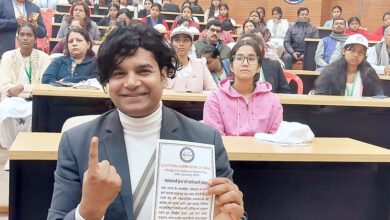 Photo of 16वें राष्ट्रीय मतदाता दिवस पर बिहार निर्वाचन आयोग द्वारा आयोजित कार्यक्रम में आइकॉन राजन कुमार की विशेष उपस्थिति