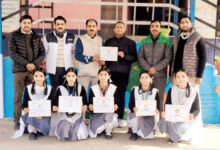 Photo of इंटरनेशनल लिटरेचर एंड कल्चर क्लब द्वारा सम्मानित किया गया डॉ राजीव डोगरा तथा उनकी छात्राओं को