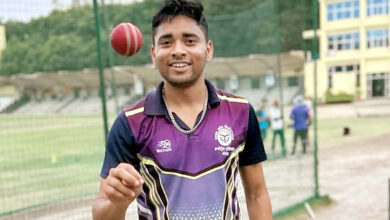 Photo of समर्थ सिंह की दमदार पारी, अर्जुन यादव की मैच-विनिंग गेंदबाज़ी से दिल्ली कोल्ट्स की 5 रन से जीत