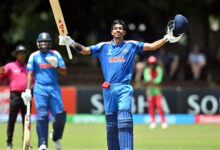 Photo of विहान मल्होत्रा के शतक ,वैभव व अभिज्ञान के अर्द्धशतकों से भारत अंडर 19 ने बनाए 352 रन