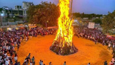 Photo of होली दहन: बुराई पर अच्छाई की विजय और सामाजिक चेतना का पर्व