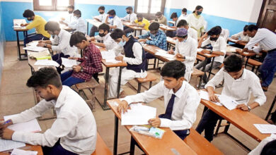 Photo of XII बोर्ड परीक्षा और नीट यूजी 2026 की तैयारी, टॉपर्स साझा करते हैं कि एक ही समय में दोनों को कैसे प्रबंधित किया जाए