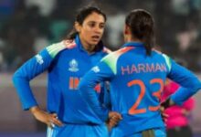 Photo of हरमनप्रीत कौर व स्मृति मंधाना के अर्द्धशतक भारत के काम न आए