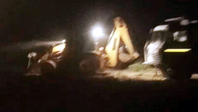 Photo of खेतों में गहराता अवैध रेत खनन का काला कारोबार, नियमों की उड़ रही धज्जियां