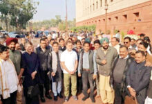 Photo of संसद के मकर द्वार पर गुस्से का विस्फोट और राजनीति की मर्यादा पर उठते सवाल