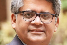 Photo of गीतम (GITAM) में प्रसिद्ध अर्थशास्त्री रथिन रॉय ‘ह्यूमैनिटीज़ एंड सोशल साइंसेस’ (मानविकी और सामाजिक विज्ञान) विभाग के प्रमुख नियुक्त