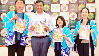 Photo of जब फूलों ने छेड़ा सुरों का जादू: 29वें मुंबई पुष्पोत्सव में सेलेब्रिटीज़ का रंगीन संगम