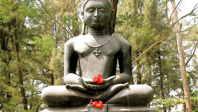 Photo of युद्ध के माहौल में महावीर के दर्शन की उपादेयता