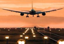 Photo of बंद होते हवाई अड्डे: हवा हवाई होती हवाई चप्पल वालों की हवाई यात्रा