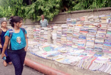 Photo of डिजिटल युग में किताबों, अखबारों और मैगजीन की ओर लौटता भारत: एक सुखद वापसी