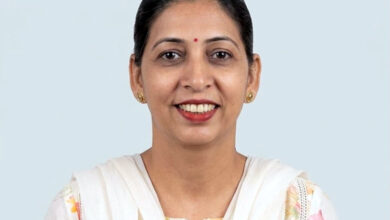 Photo of समीकरणों और उत्कृष्टता की विरासत: एक समर्पित शिक्षिका हेमलता कपूर की जीवनी