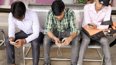 Photo of बातें बची हैं, पर बातचीत क्यों खत्म हो रही है?