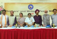 Photo of युद्ध पर लिखे गए उपन्यासों की फेहरिस्त में मील का पत्थर है – बुखा़री