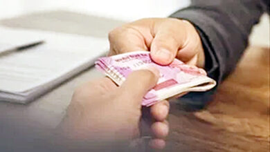 Photo of गीता कॉलोनी थाने का एएसआई गिरफ्तार