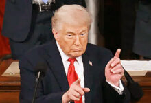 Photo of ट्रंप की हठधर्मिता से धराशाई हुई वैश्विक अमेरिकी प्रभुत्व की धारणा