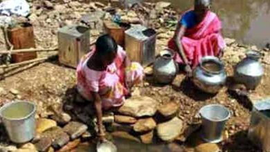 Photo of जल और लिंग : असमानता के बीच जीवन की जंग