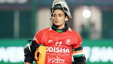 Photo of सलीमा की अगुआई में अर्जेंटीना दौरे के लिए घोषित 24 सदस्यीय भारतीय महिला हॉकी टीम में दीपिका और सविता ने की वापसी