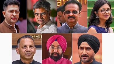 Photo of आपके बागी सांसदों का भाजपा में विलय, अब सुप्रीम कोर्ट पर नजर