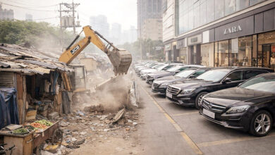 Photo of झोपड़ी पर बुलडोज़र, लेकिन मॉल पर खामोशी क्यों?