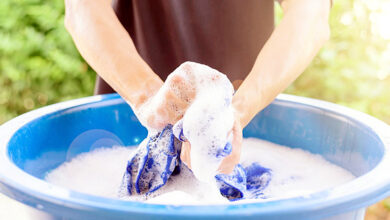 Photo of क्या आप कपड़े धोते समय जरूरत से ज्यादा डिटर्जेंट इस्तेमाल कर रहे हैं? यह नुकसान भी पहुंचा सकता है