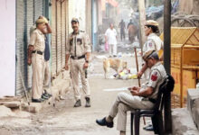 Photo of दिल्ली पुलिस की कार्यशैली पर प्रश्न चिन्ह क्यों?
