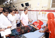 Photo of पुष्कर घाटी बस हादसा : विधानसभाध्यक्ष वासुदेव देवनानी ने लिया त्वरित संज्ञान, अजमेर पहुंच कर राहत एवं उपचार के दिए निर्देश