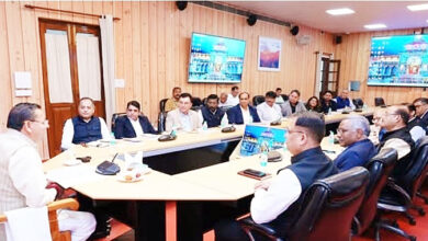 Photo of “इंडिया डिजिटल एंपॉवरमेंट मीट एंड अवॉर्ड” समारोह के आयोजकों ने सीएम धामी से शिष्टाचार भेंट की