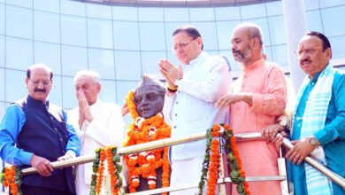 Photo of बहुगुणा जी केवल एक कुशल राजनेता ही नहीं, बल्कि जनसेवा के प्रति समर्पित एक प्रेरणादायी व्यक्तित्व थे : धामी