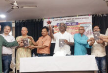 Photo of फिल्मकार ऋत्विक घटक पर महत्वपूर्ण चर्चा और दो पुस्तकों का विमोचन