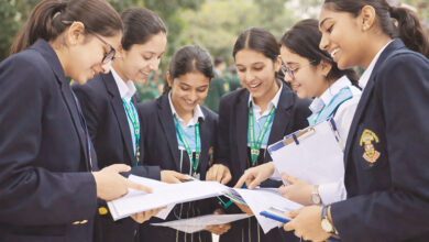 Photo of अंकों की दौड़ नहीं, समझ और संतुलन की ज़रूरत: सीबीएसई बोर्ड परीक्षा-परिणाम