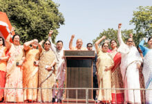 Photo of महिला आरक्षण के समर्थन में योगी का संगी साथियों के साथ पैदल मार्च